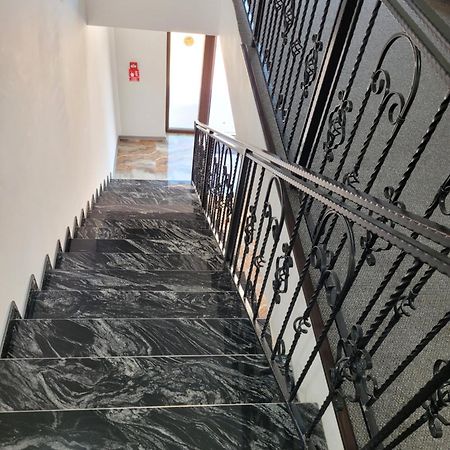 Lotus Boutique Hotel Deva Bagian luar foto