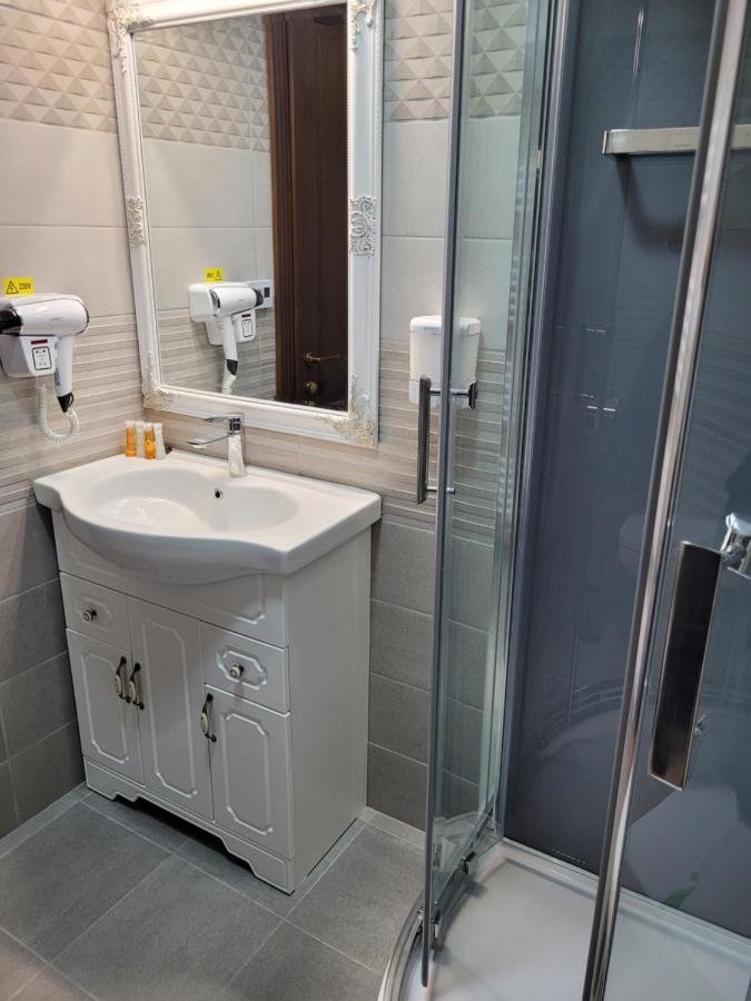Lotus Boutique Hotel Deva Bagian luar foto